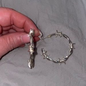 Silver barbwire hoop earrings